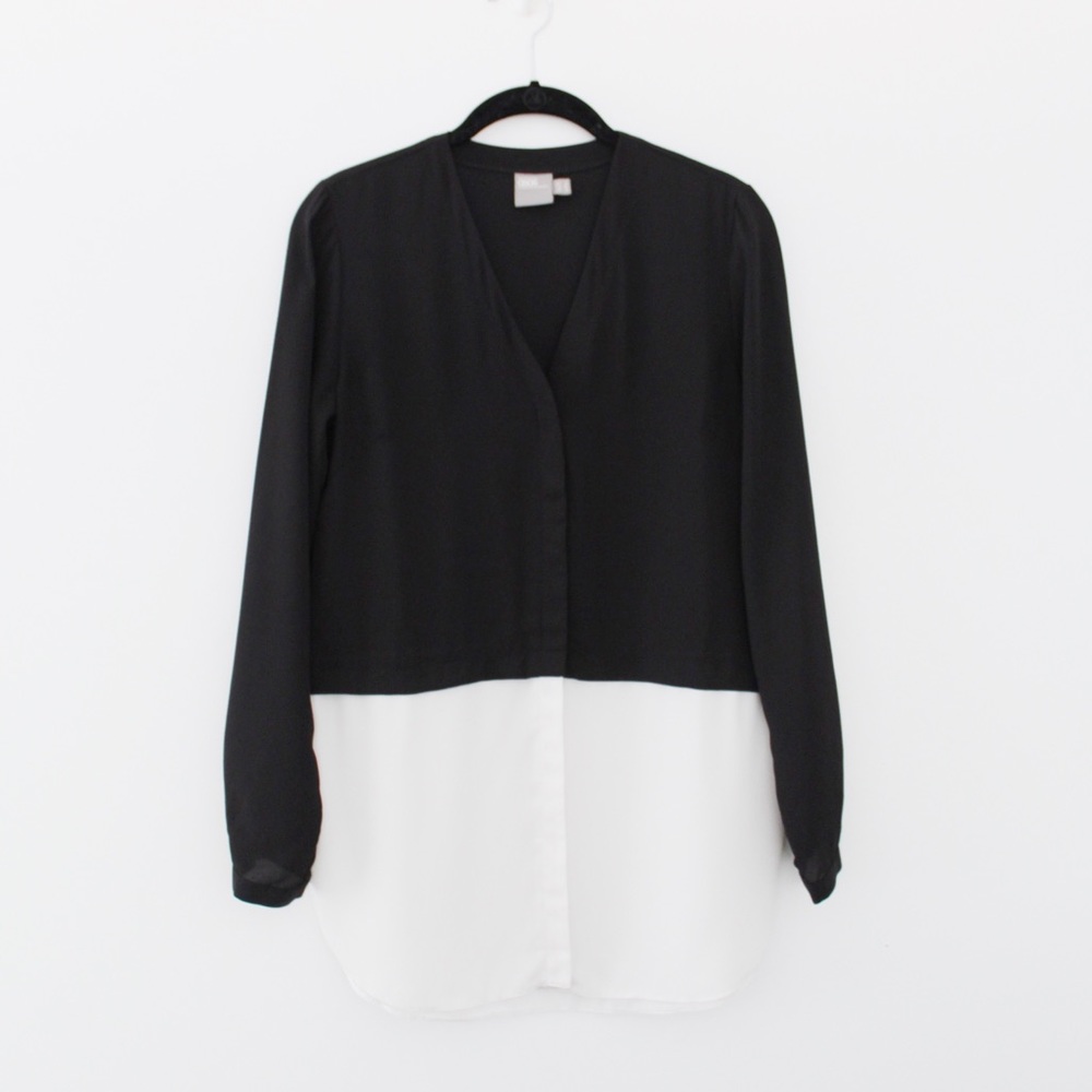 ASOS V-Neck Mono Color Block Blouse - Picture 5 of 10